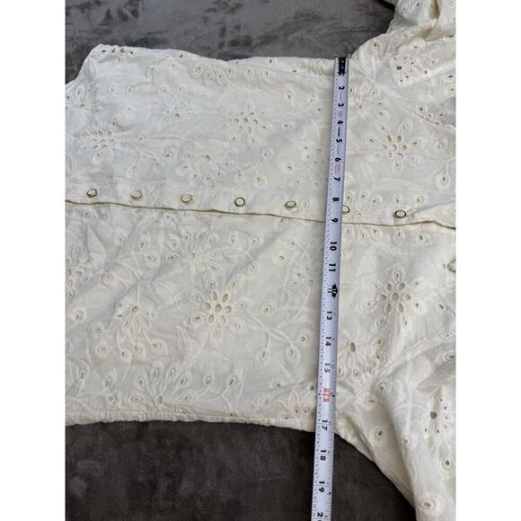 BCBGMAXAZRIA White Eyelet Puff Sleeve Blouse Size 6 Cotton Lined Embroidered - Picture 9 of 13